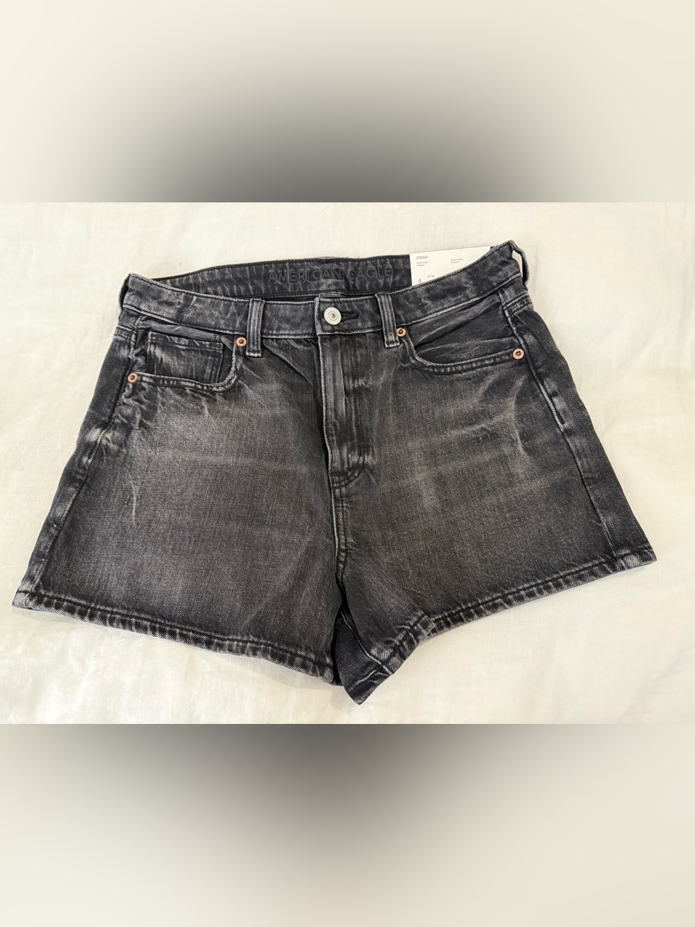 American Eagle Outfitters Black Mom Short • Size 4 (27w)